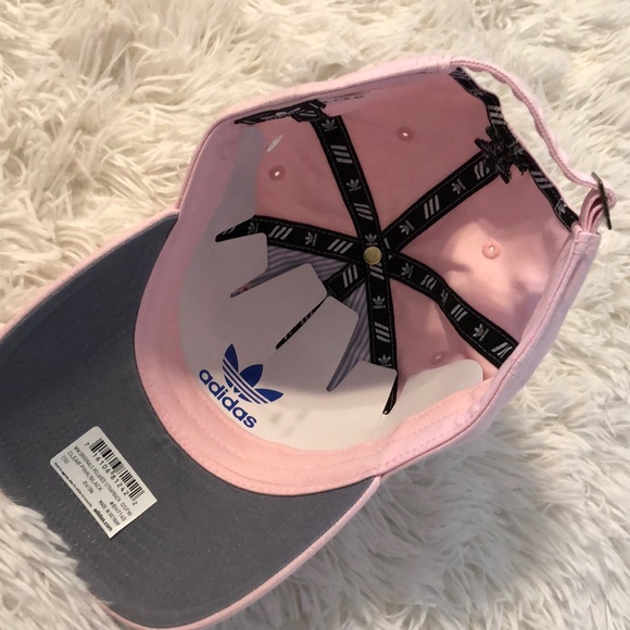 Adidas hat for women - Picture 3 of 3